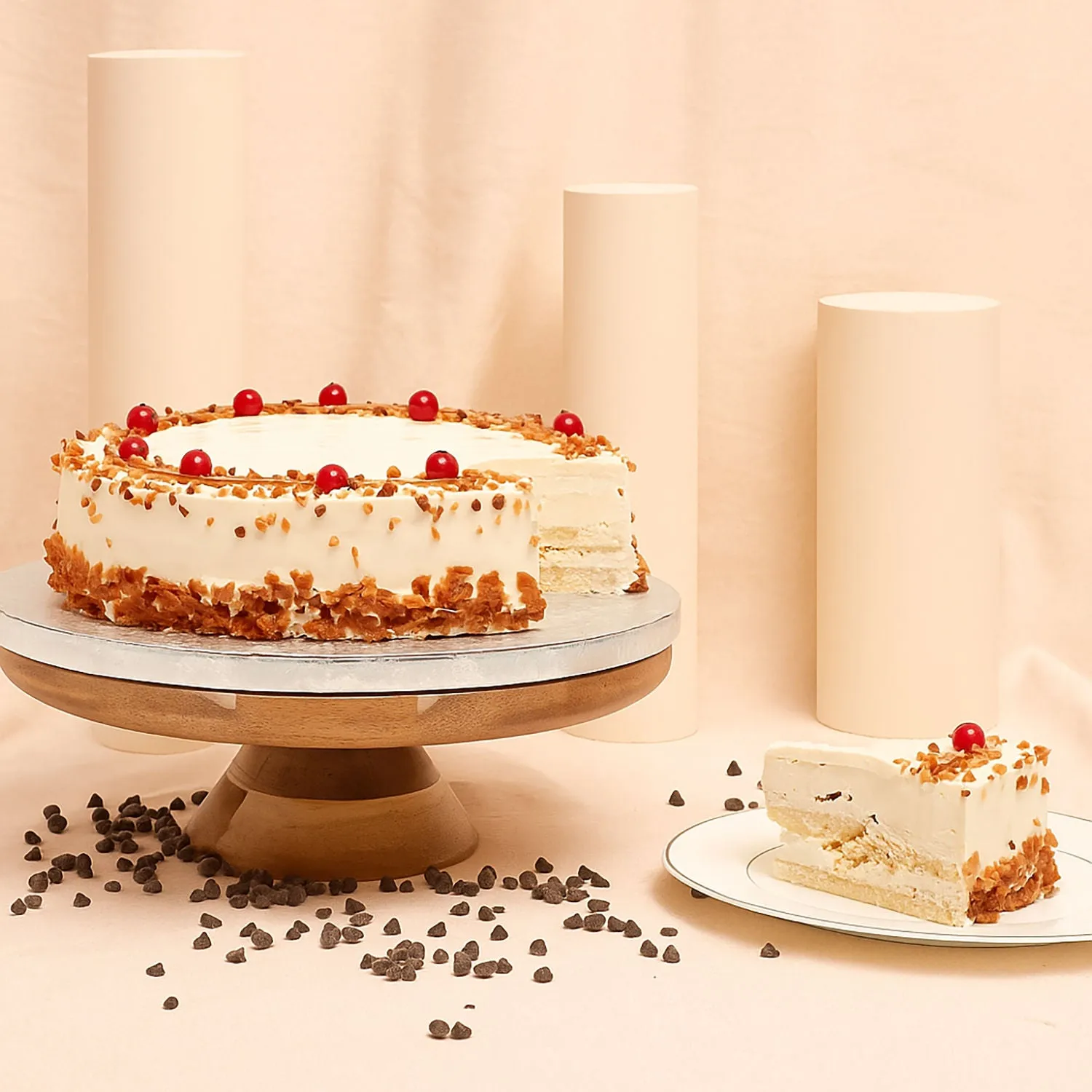 Yummy Butterscotch Round Cake - 1 Kg
