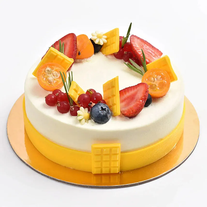 Yummy Vanilla Fruit 16 Portion Eggless Cake