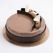 Decadent Caramel Gold Fudge Cake with Elegant Chocolate Design