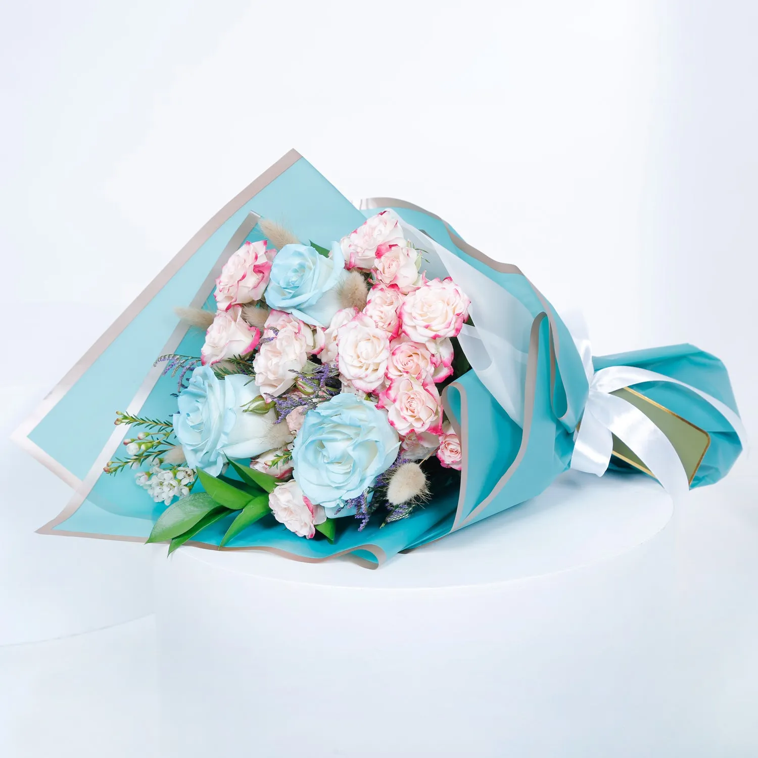 Ocean Breeze Bouquet - A Refreshing Floral Symphony