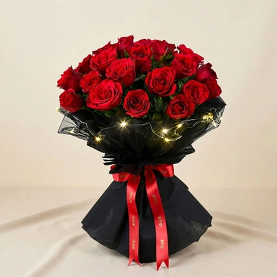 LED Elegance Rose Bouquet