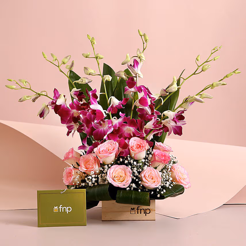 Gleaming Beauty Floral Arrangement