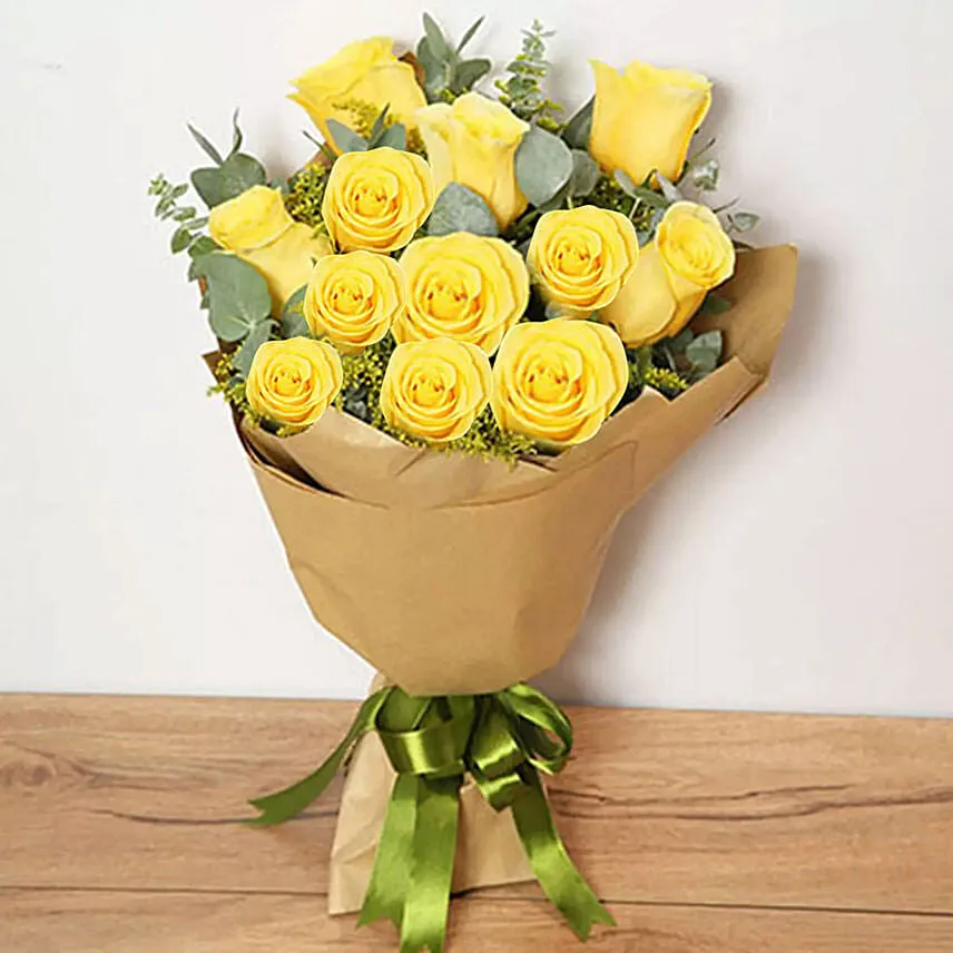 12 Yellow Roses Bouquet