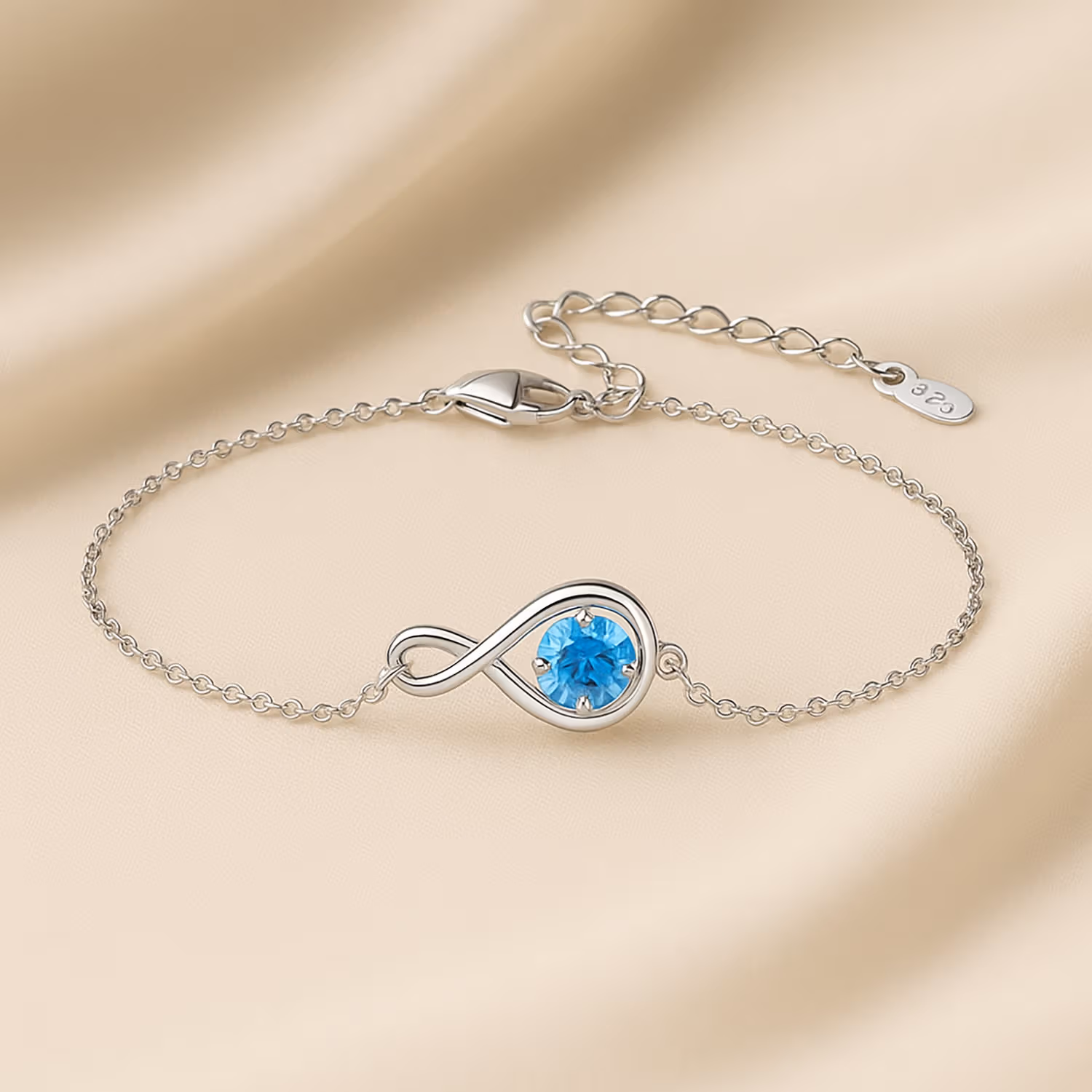 Ocean Glow Silver Bracelet with Blue Gemstone