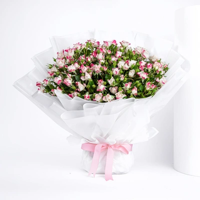 Flores de Amor: Elegant Dual Color Baby Rose Bouquet