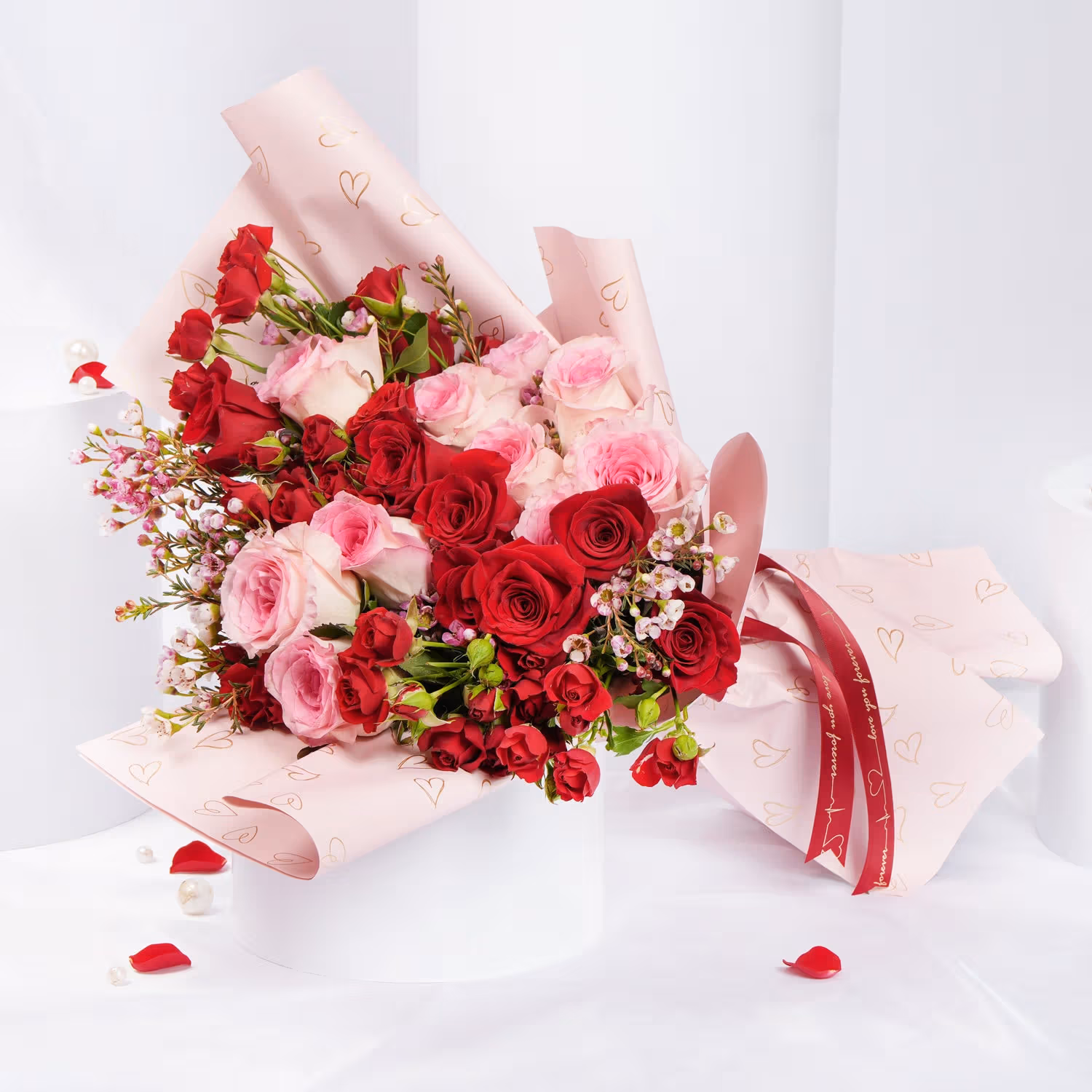 Exquisite Valentine's Bouquet: Elegant Duo of Pink and Red Roses