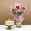 Elegant Bouquet of Blushing Roses with Delectable Fruit Cake