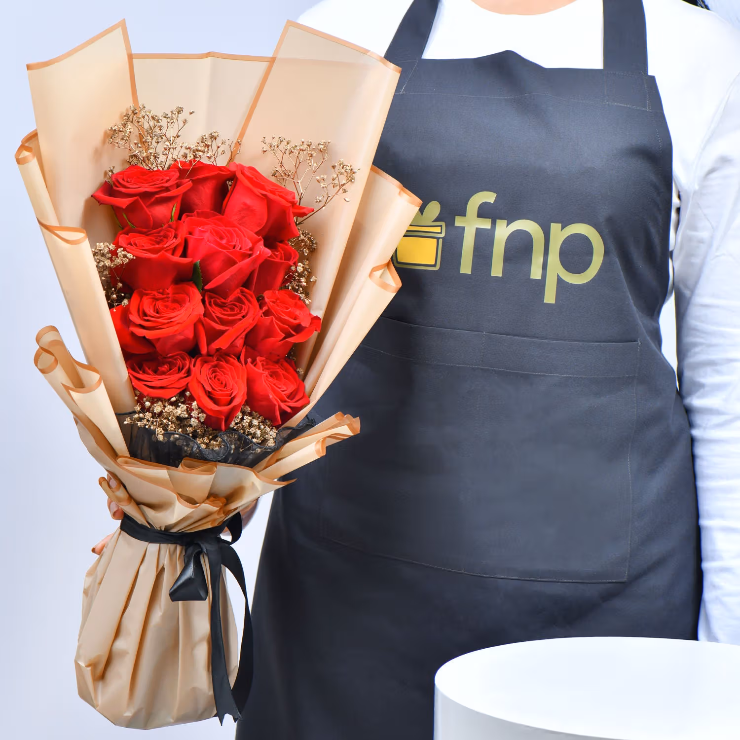 Elegant Romance: Classic Red Roses Bouquet