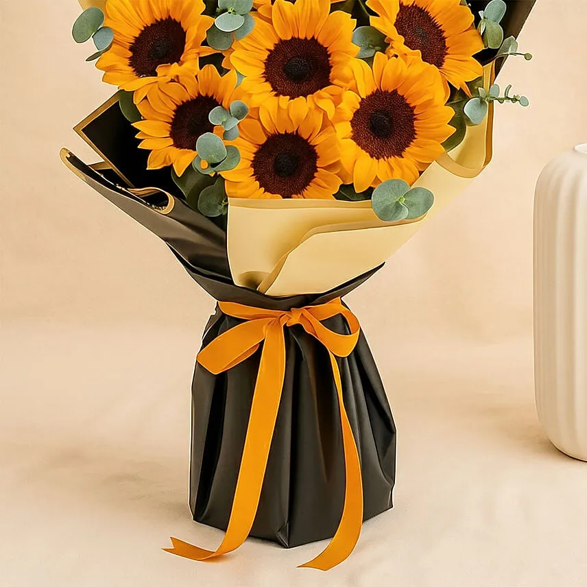 Charismatic Sunflowers Beautifully Bouquet