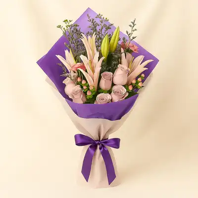 Affectionate Lilies Love