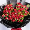 باقة ورود بخاخ الأناقة الحمراء