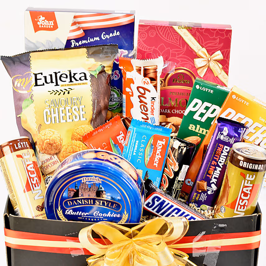 Delicious Treats Gifts Hamper