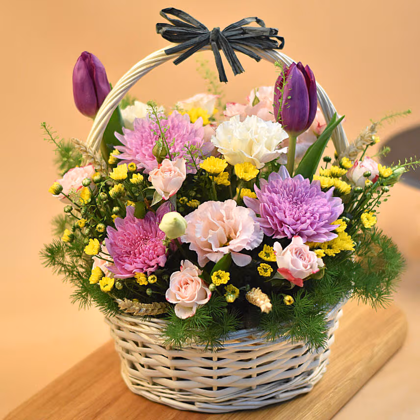 Striking Mixed Flowers Round Basket