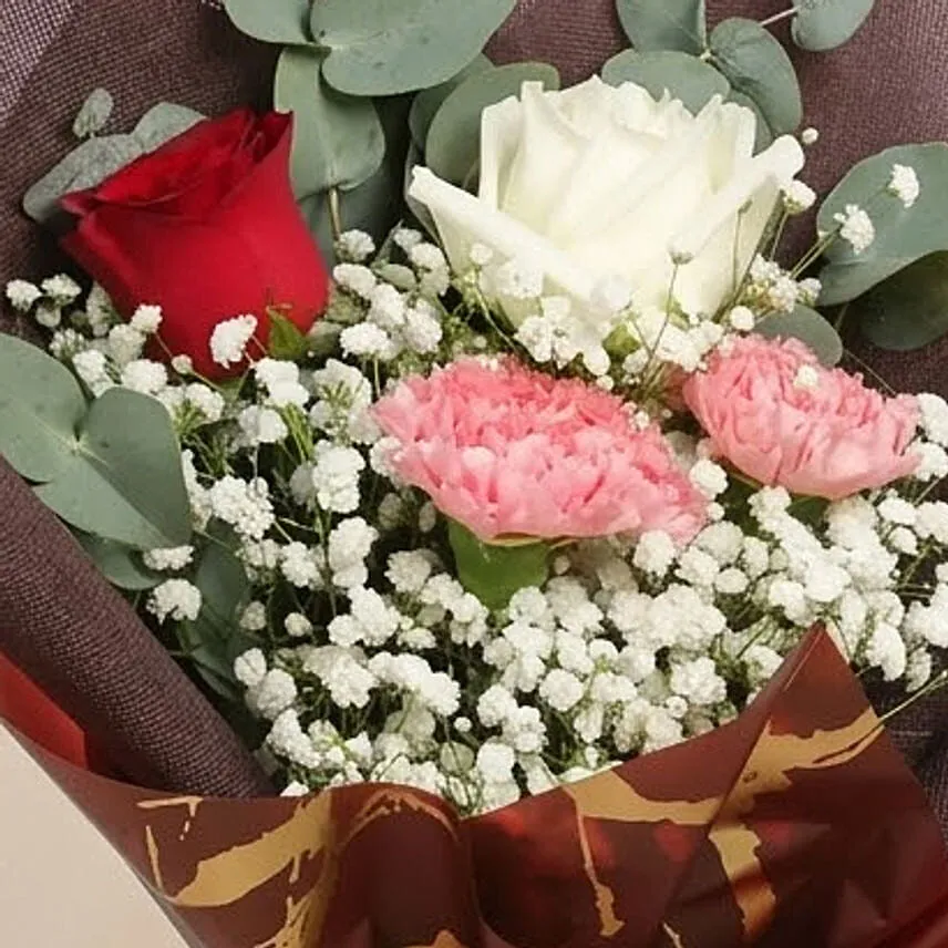 Rosy Carnation Delight Bouquet
