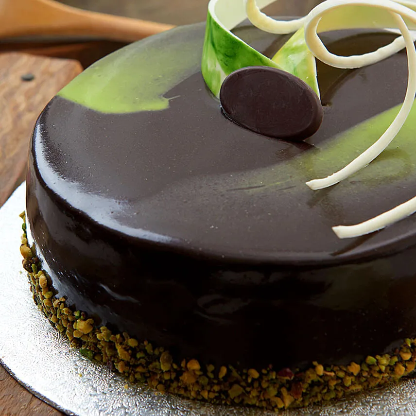 Chocolate Pistachio Cake 1.5 Kg