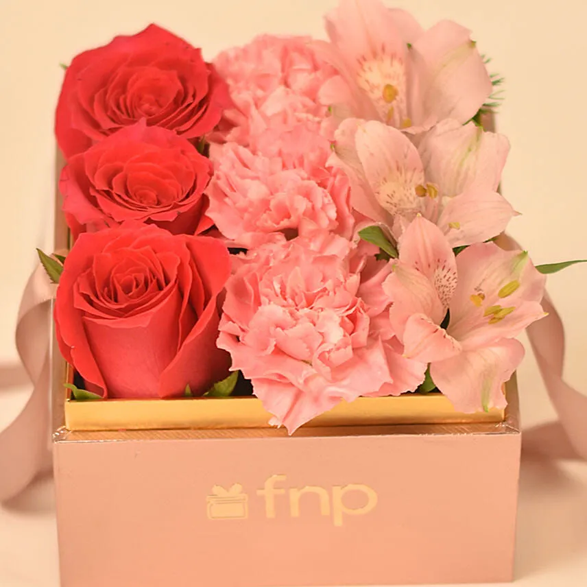 Fnp Pink Box Arrangement for Mom