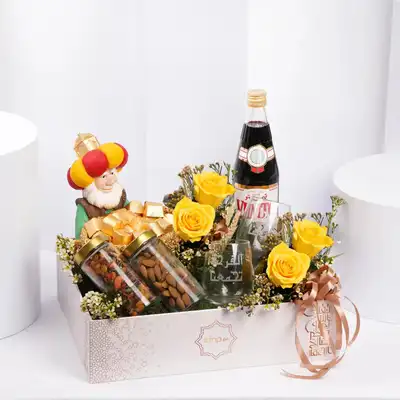 Ramadan Kareem Gift Box n Yellow Roses