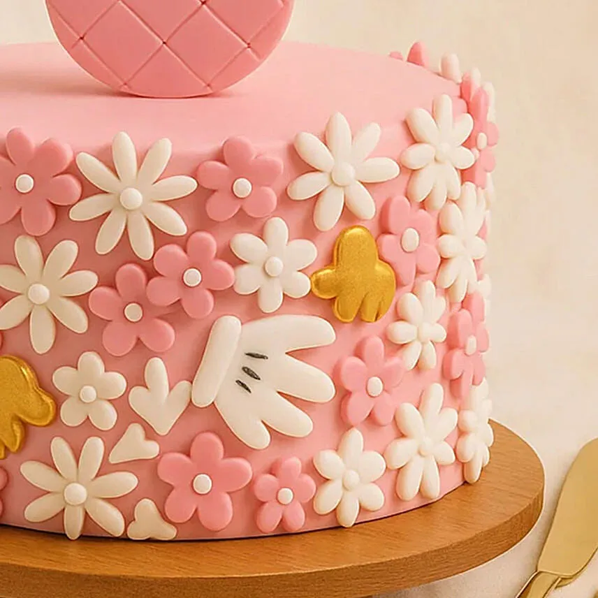 Cute Minnie Mouse First Birthday Cake