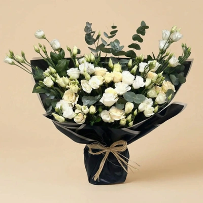 Elegant Harmony Bouquet with Peach Roses and White Eustomas
