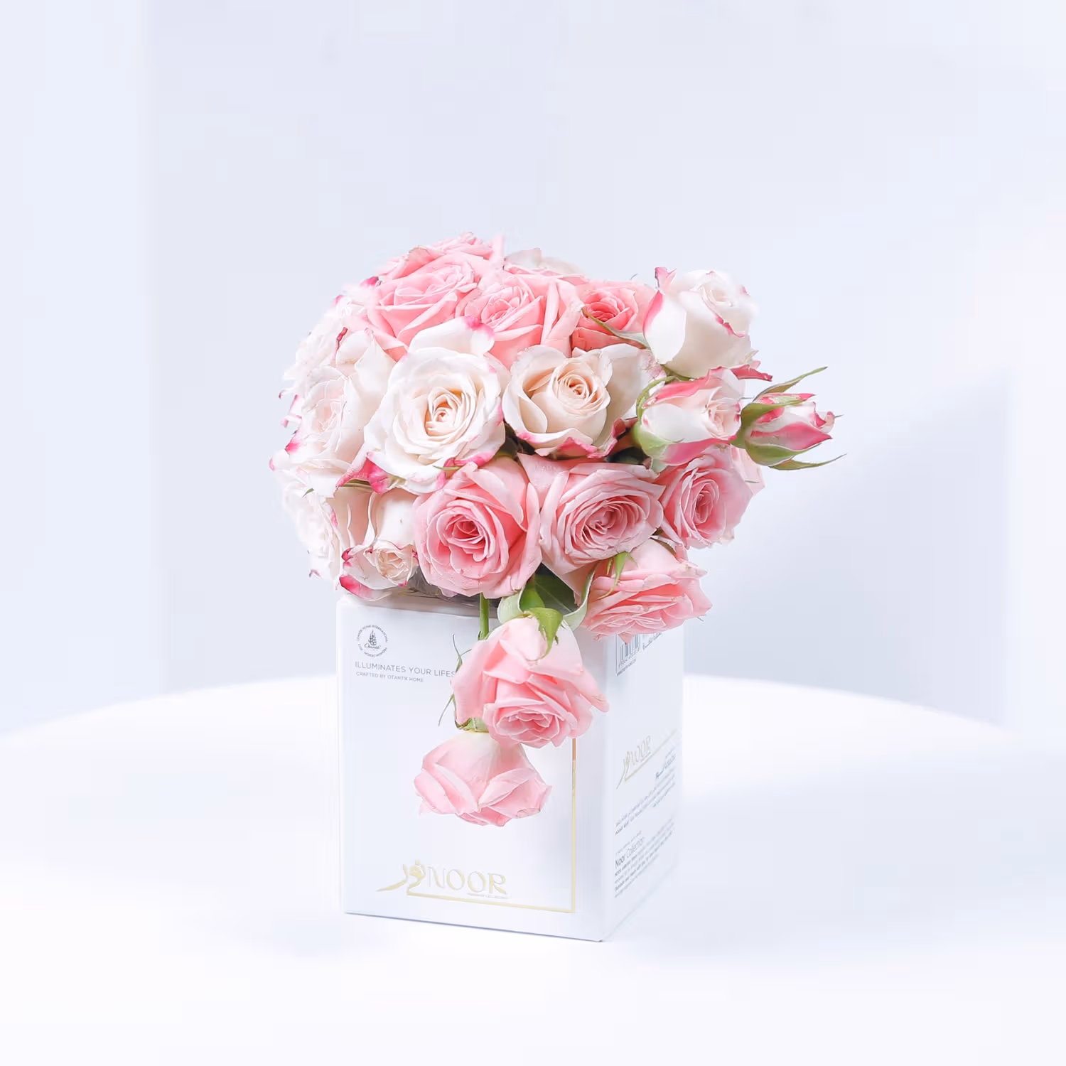 Luxury Noor - Small Candle -Musky Rose - Pink Baby Rose