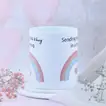 كوب مليء بالحب: أرسل عناقًا في كوب بتصميم يبعث على الدفء