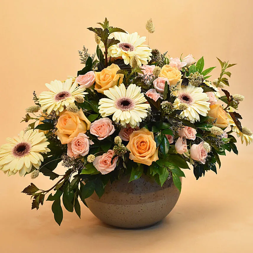 Blissful Mixed Flowers Arrangement