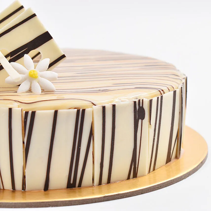 Marbled Delight Cake 8 Portion