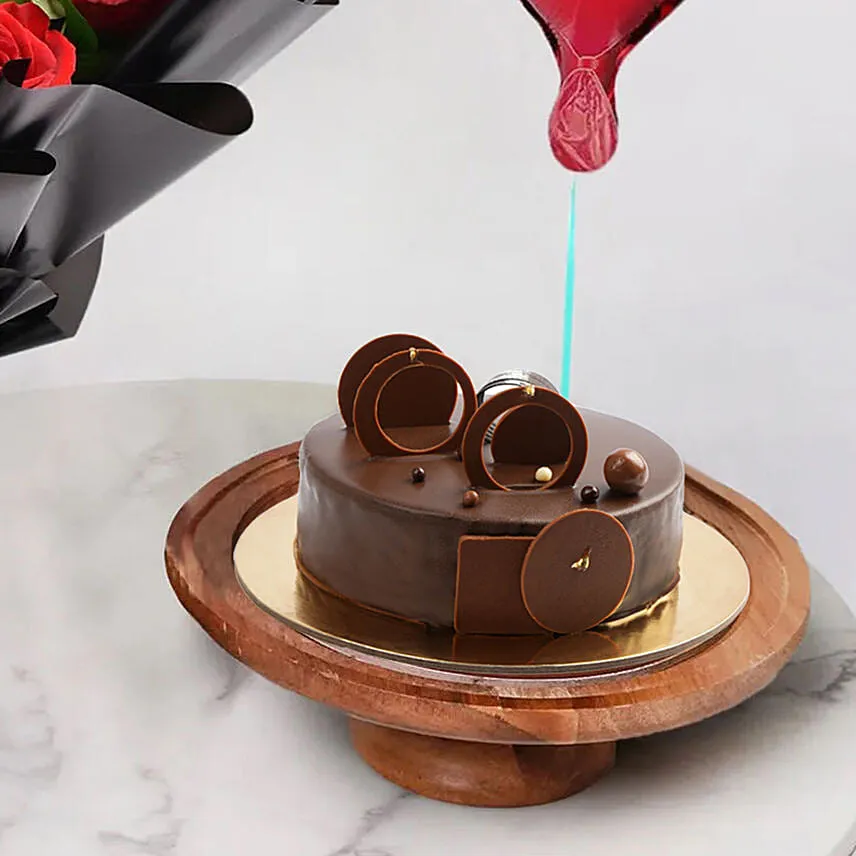 Red Roses & Fudge Cake Love