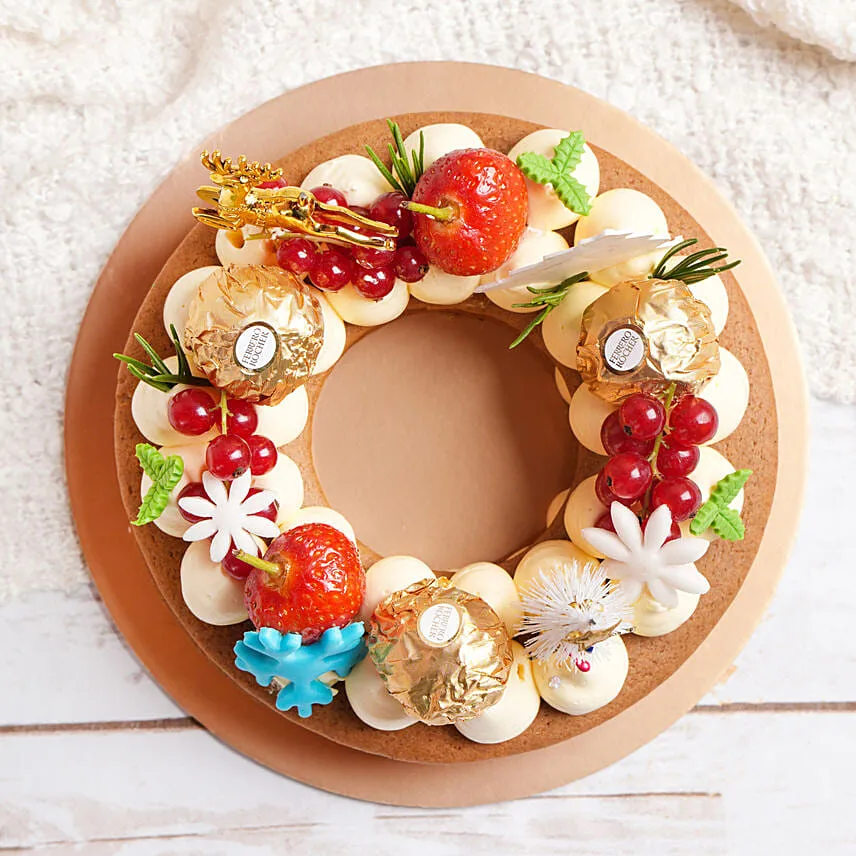 Exclusive Christmas Wreath Cake