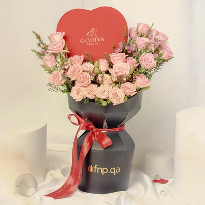 Exquisite Heart-Shaped Luxury Bouquet with Godiva Red Gift Box