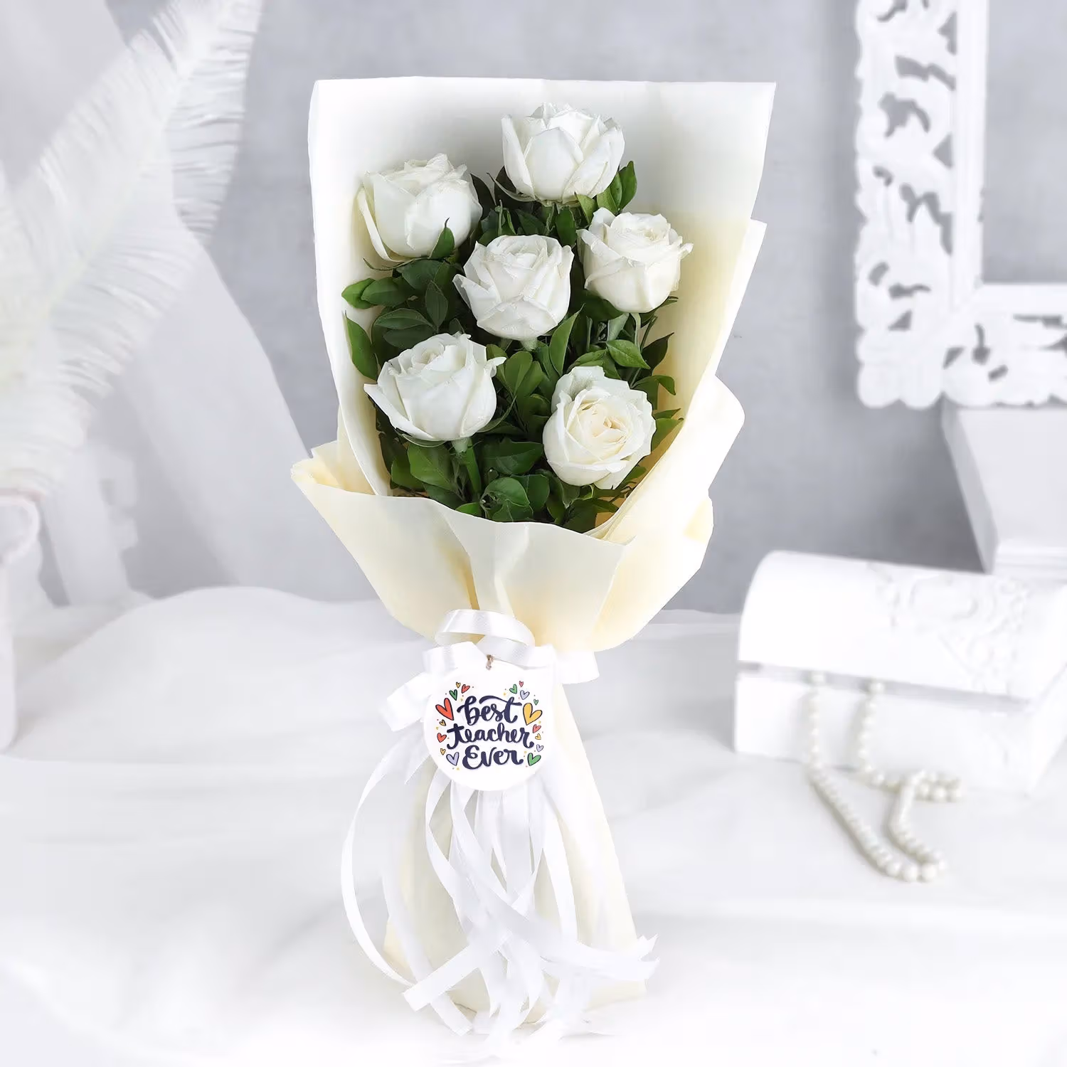 Heavenly 6 White Rose Bunch