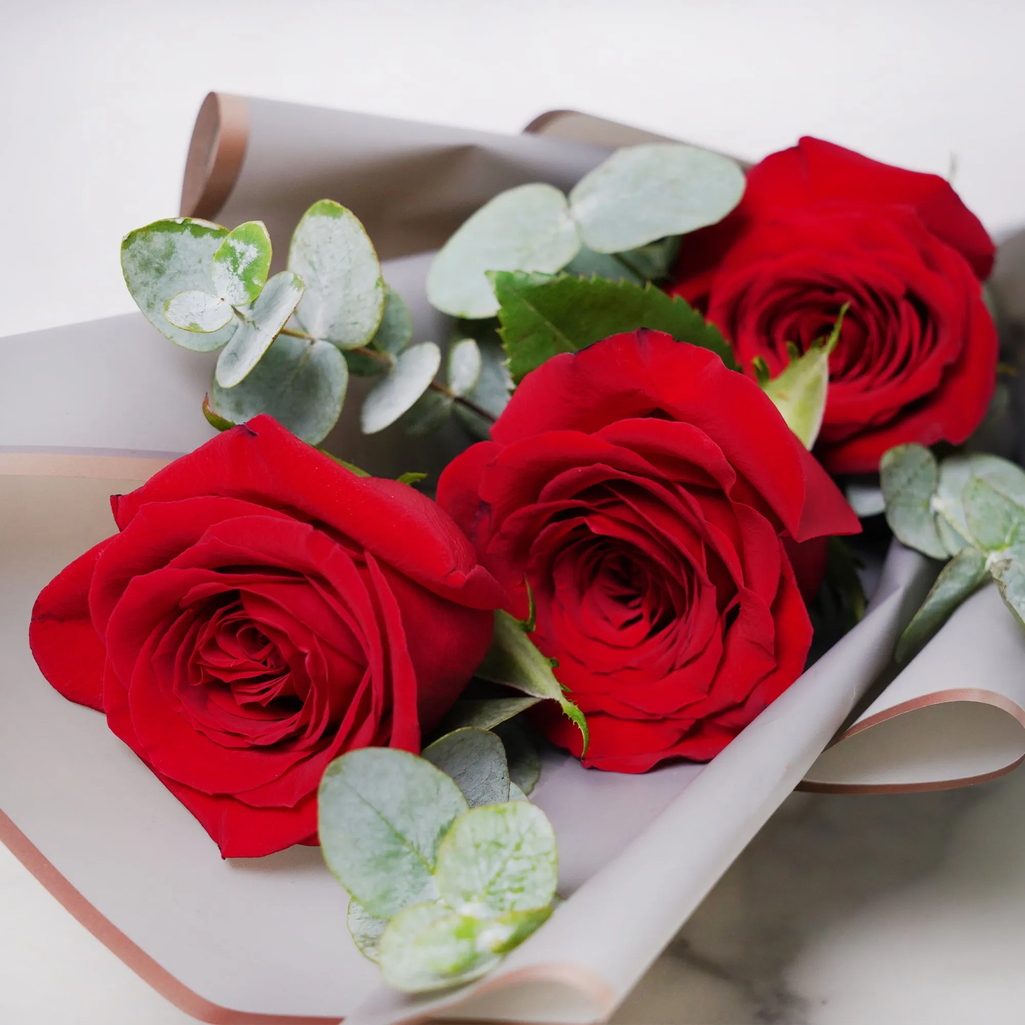 Romantic Red Roses Arrangement