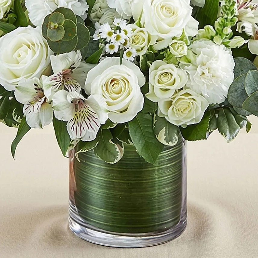 Glamorous White Flowers Vase