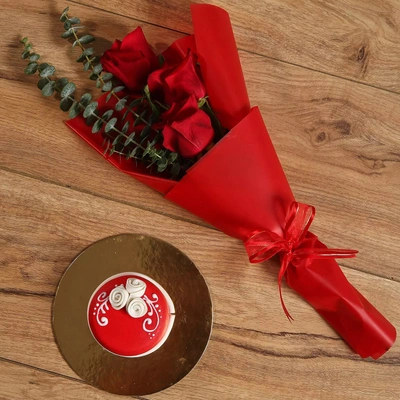 Elegant Red Roses Bouquet with Designer Chocolate Mono Cake Combo