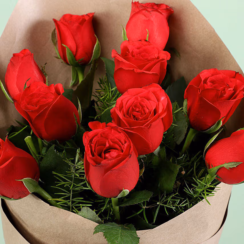 Red Roses Bouquet With Greeting Card