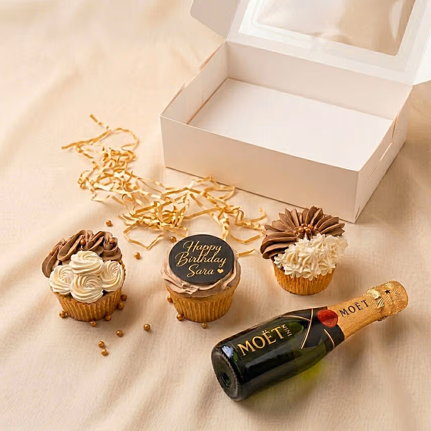 Personalised Cupcakes & Mini Moet Bundle