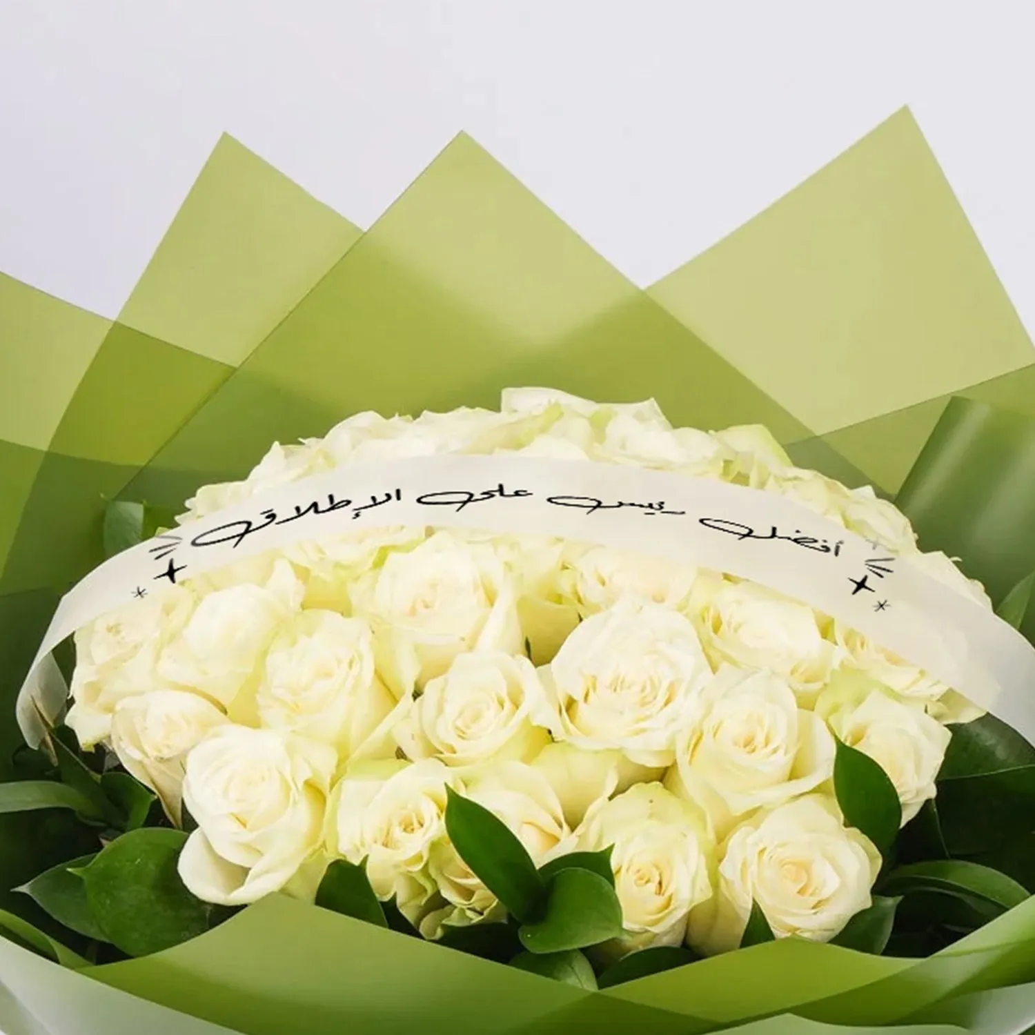 Elegant Capstone Bloom White Rose Hand Bouquet for Boss Day Celebration