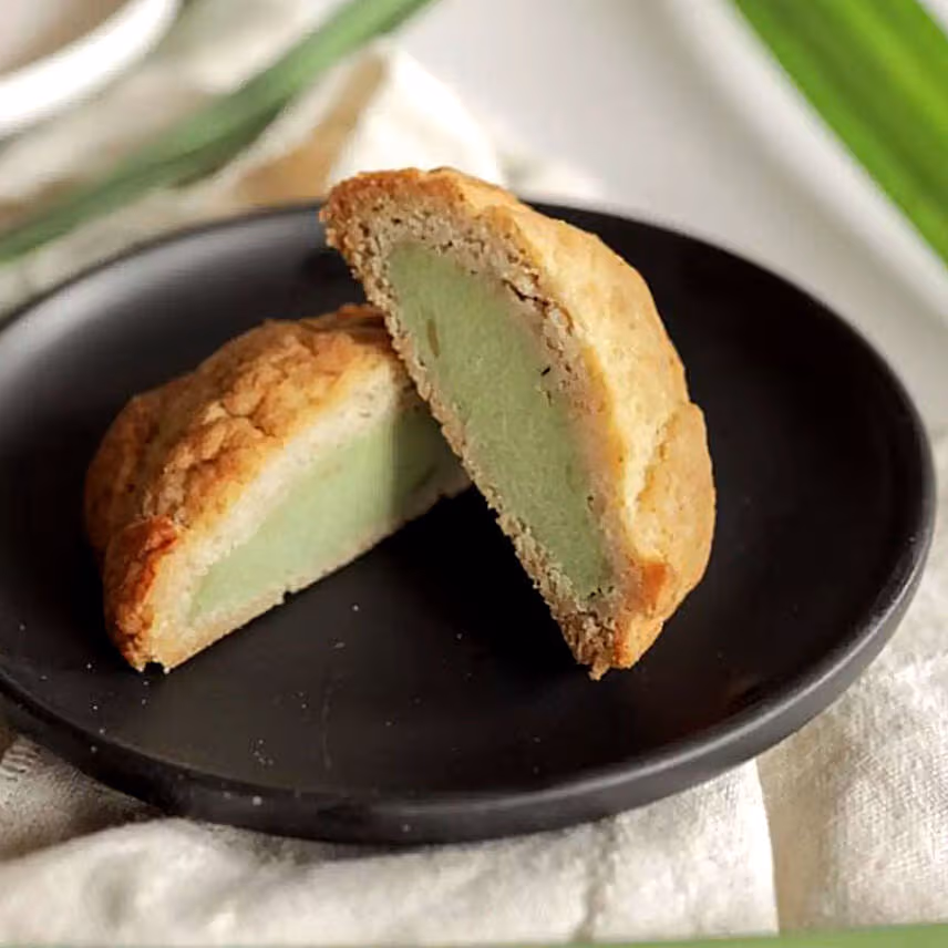 Keto Pandan Mooncake