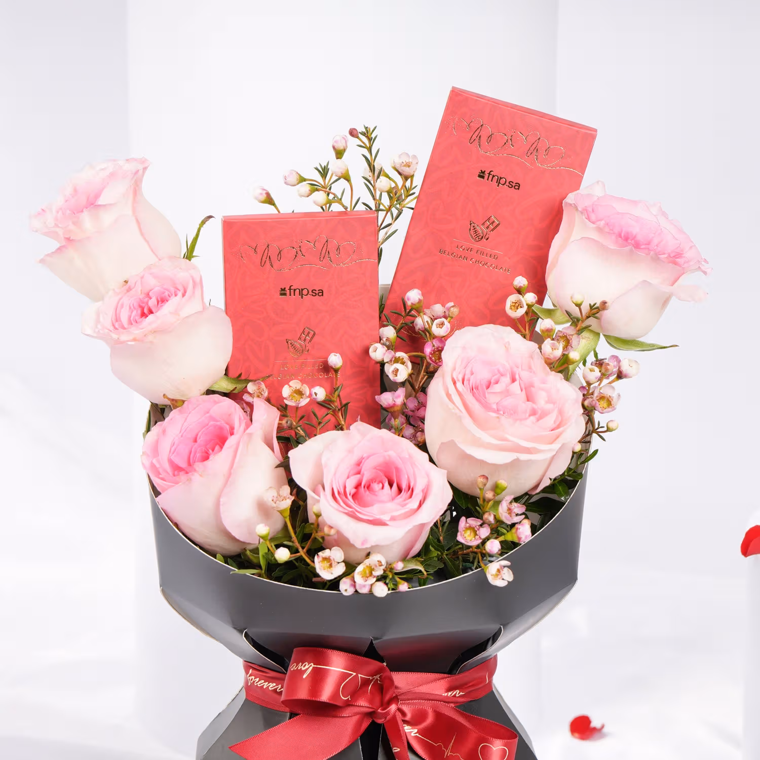 Pink Love Rose Bouquet n Chocolate Bars