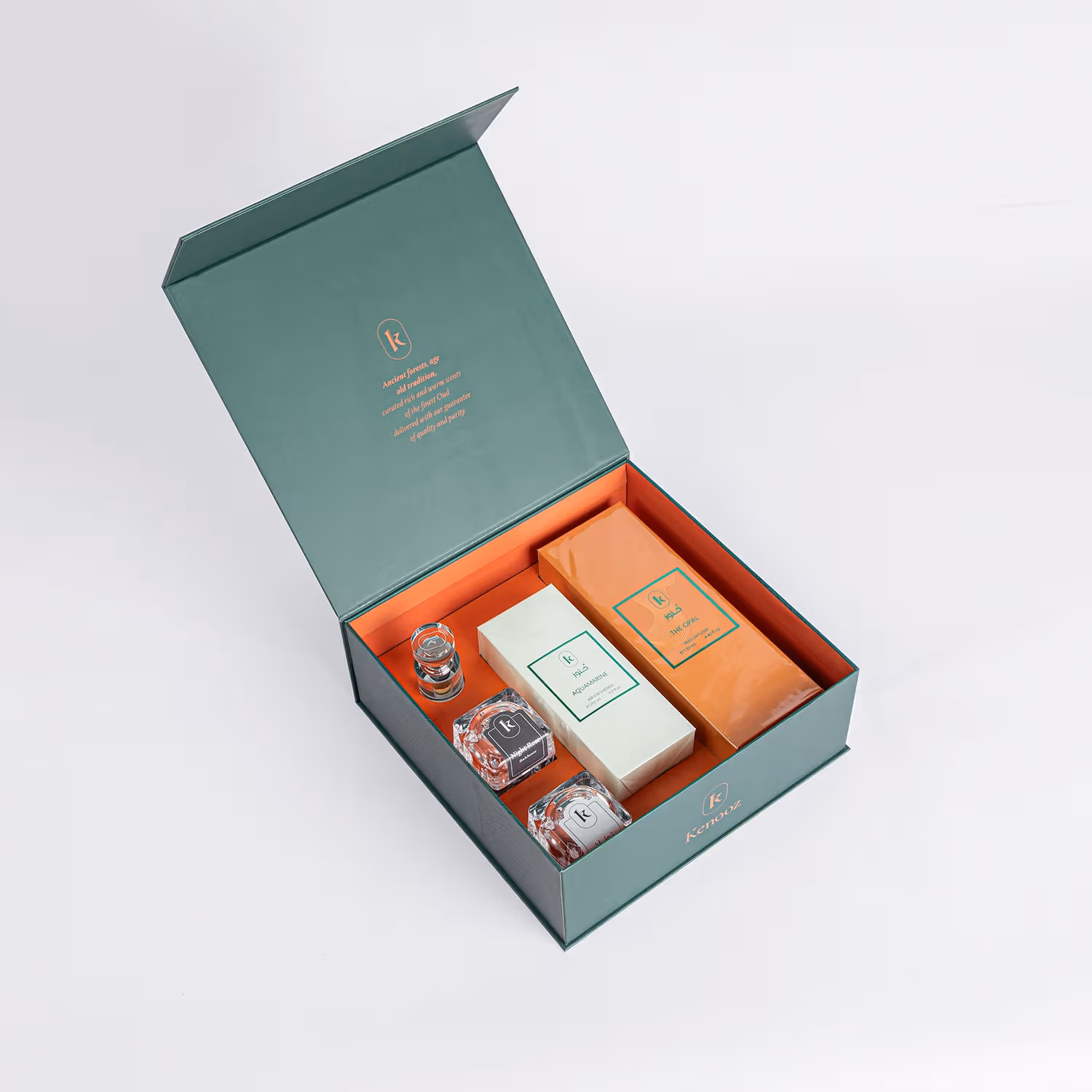 Kenooz Premium Gift Box with Elegant White Roses Bouquet