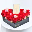 حب رائع: صندوق 20 وردة حمراء - إستيه لودر 50 ML EDP