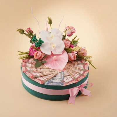 Artificial Flowers and 1500 SAR Money Arrangement