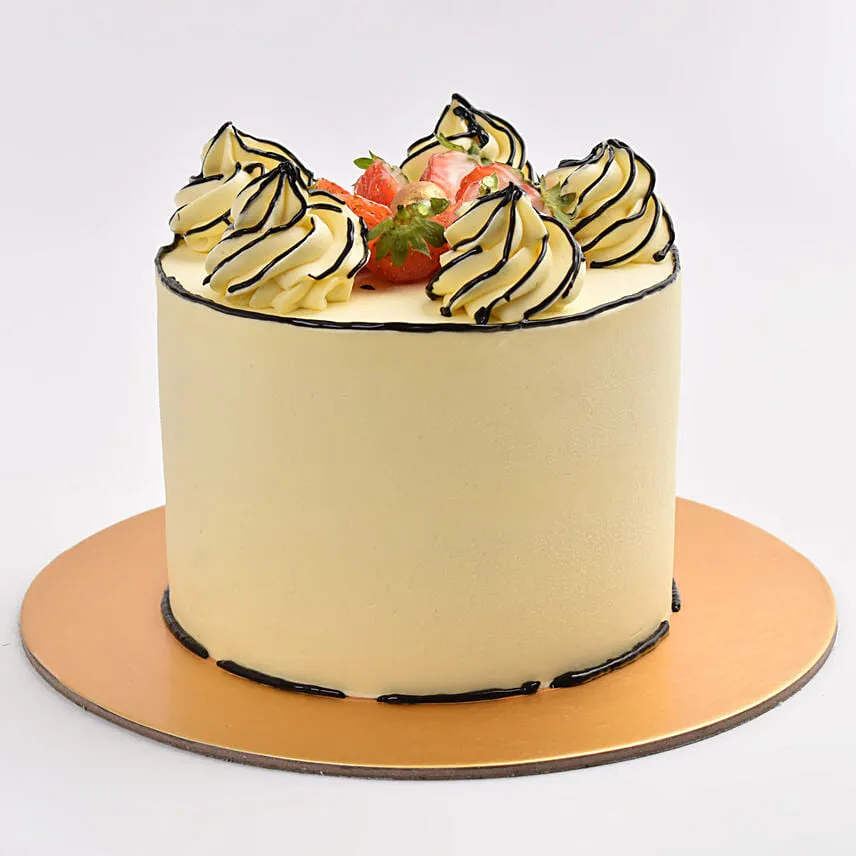Golden Strawberry 2D Cake