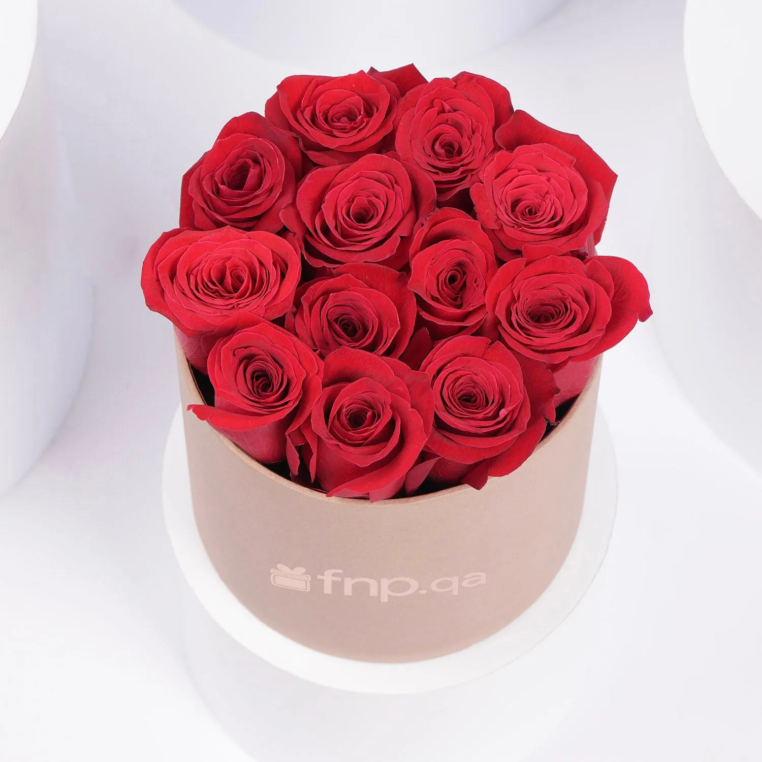 Exquisite Pure Love: 12 Red Roses in Elegant Round Box