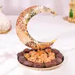 حلويات السنة الهجرية مع ديكور هلال مضيء
