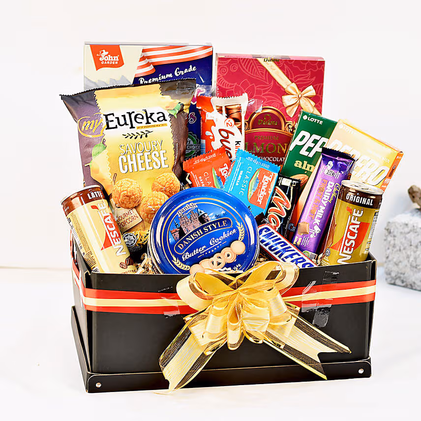 Delicious Treats Gifts Hamper