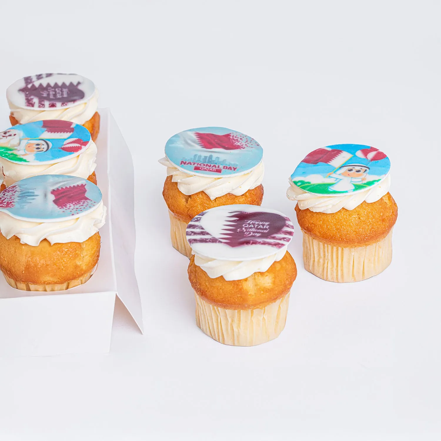 Celebrate Qatar National Day with Delicious Vanilla Cupcakes