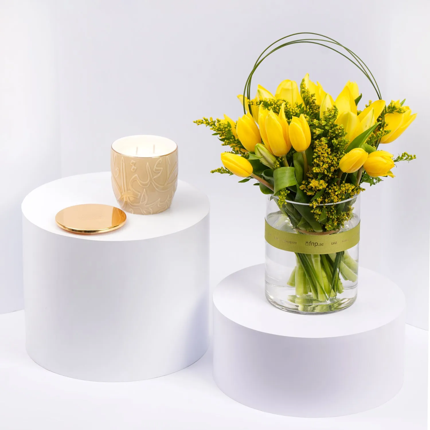 Otantik Home - Luxurious Rose Marine Candle with Vibrant Yellow Tulip Vase