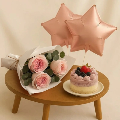 Rose Bouquet n Blueberry Mini Cake - Roses Cake and Balloon