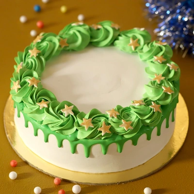 Festive Christmas Wreath Pineapple Cake - Half Kg Delight